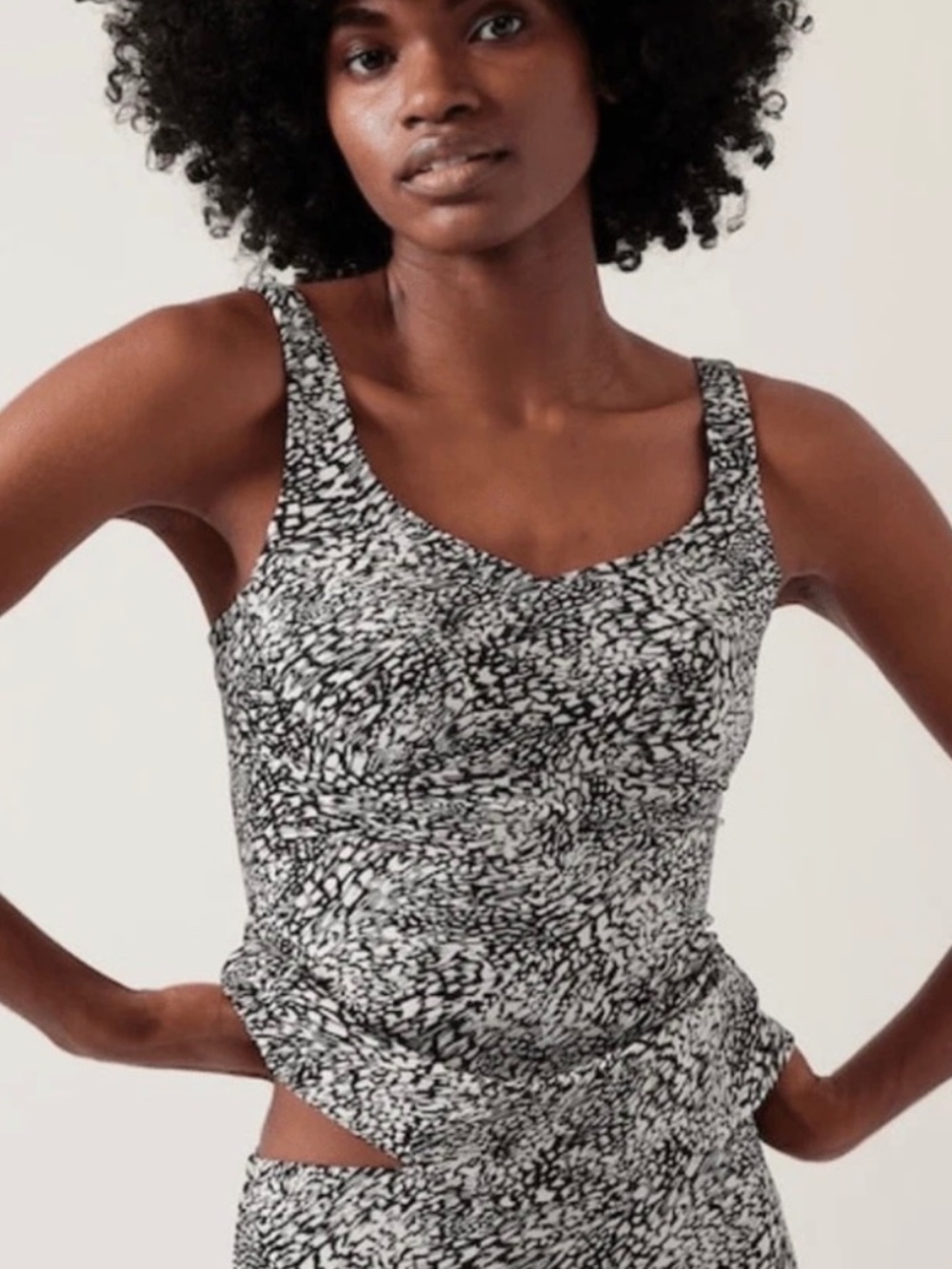 Athleta‎ Bondi Bra Cup Tankini Top In Animalia Sea Salt Print 36 B/C Swimwear